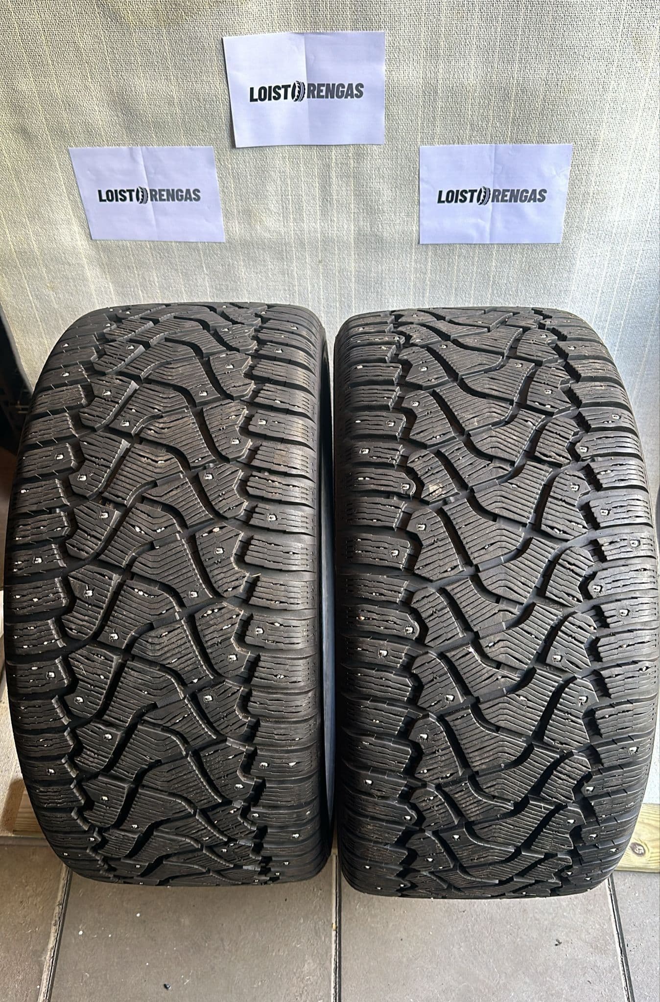 305 35 21 Pirelli Ice Zero